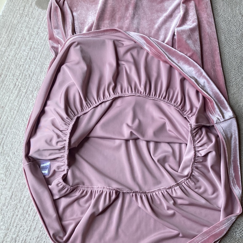 Beautiful Jude Conally rose color, soft velveteen dress - Picture 15 of 16